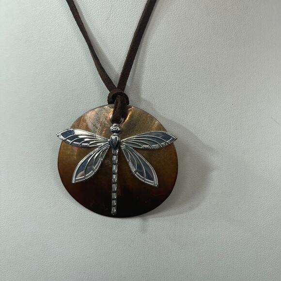 Firefly pendant necklace costume jewelry brown suede cord mop mother of pearl - Picture 2 of 12